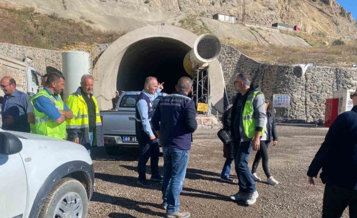 Bayburt’ta çevre ekipleri, Kop Tüneli ve beton santrallerini denetledi