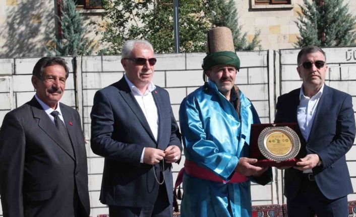 Bayburt’ta yılın ahisi Osman Kodan oldu