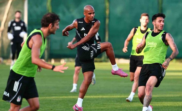 Beşiktaş, Başakşehir maçı hazırlıklarını çift antrenmanla sürdürdü