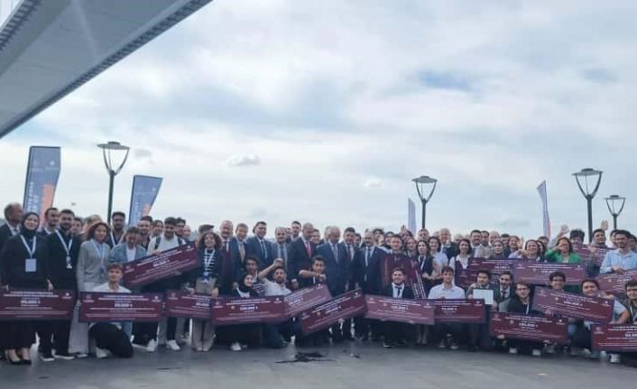 BEUN Psikoloji Bölümü Öğrencisi Akpolat, Türkiye’nin geleceğini şekillendiren projesiyle ödül aldı