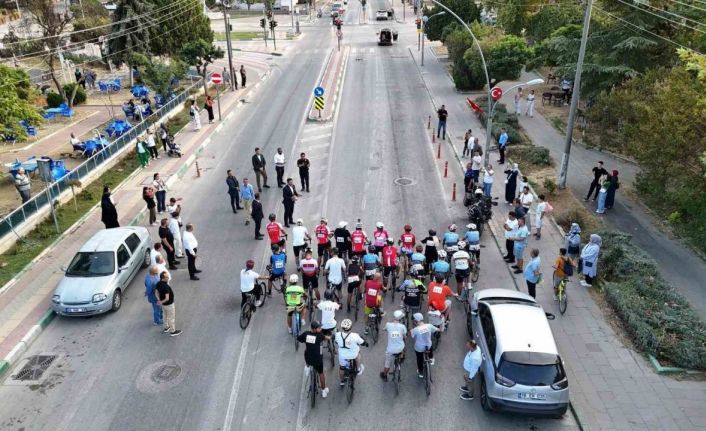 Biber Festivali kapsamında bisiklet yarışı nefes kesti