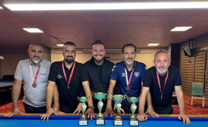 Bilardoda Şampiyon Özkan Kocabıyık