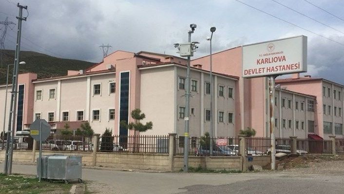 Bingöl’de otomobil yayalara çarptı: 1 ölü 1 yaralı