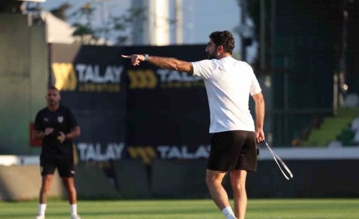 Burhan Eşer: "Takım bütünlüğüne inanan bir oyun anlayışı istiyoruz"