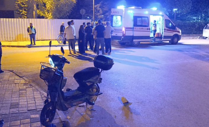 Bursa’da otomobille elektrikli bisiklet çarpıştı: 1 ağır yaralı