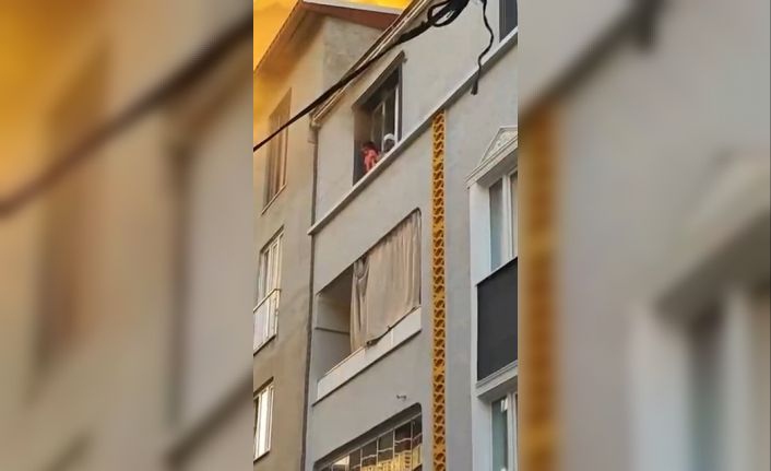 Bursa’da yangın paniği: Anneanne torununu alevlerden böyle kurtardı