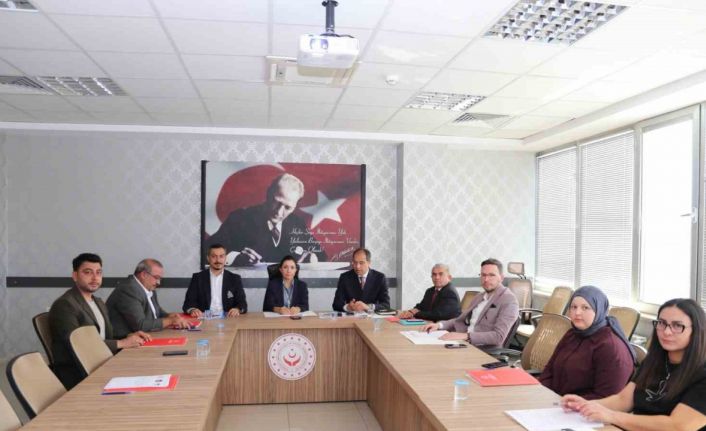 Büyükşehirin Alzheimer Merkezi projesi için hizmet modeli masaya yatırıldı