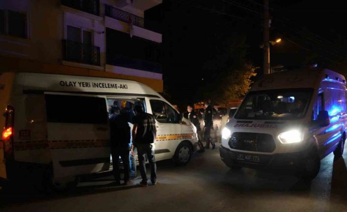 Cadde ortasında silahlı kavga: 19 yaşındaki genç vuruldu