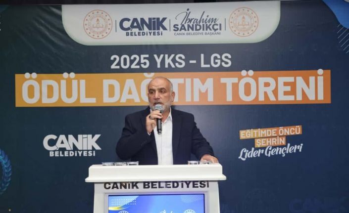 Canik Belediyesi’nden YKS ve LGS şampiyonlarına ödül