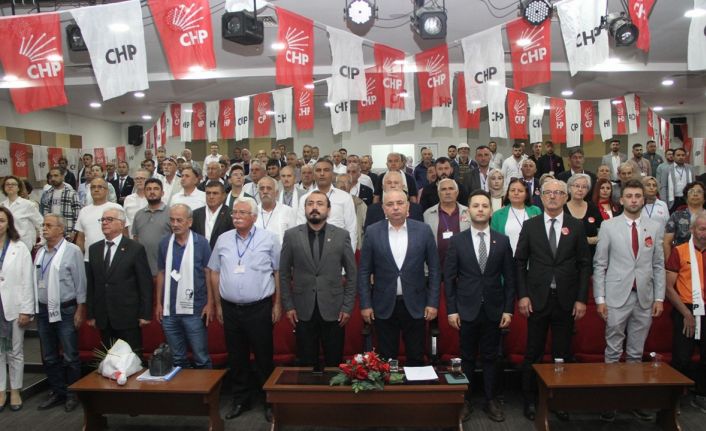 CHP Kula İlçe Kongresi’nde başkanlığa Esen Çınar seçildi