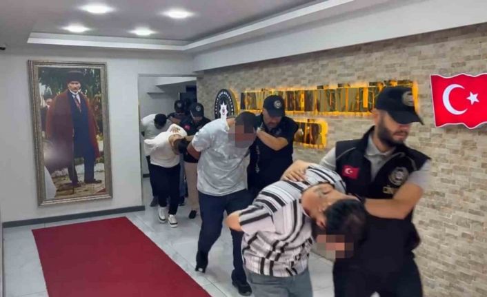 Çiğli’de sokak ortasında işlenen cinayette 2 tutuklama