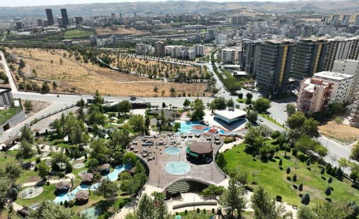 Çocuk oyun dünyası hizmete açıldı