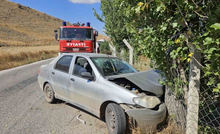 Çorum’da minibüs ile otomobil çarpıştı: 2 yaralı