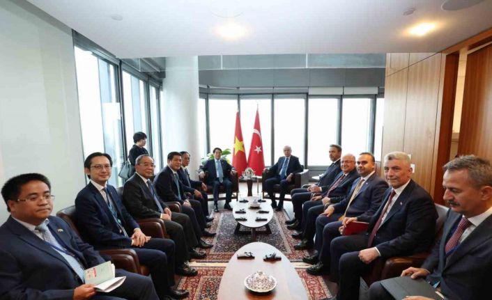 Cumhurbaşkanı Erdoğan, Vietnam Devlet Başkanı Luong Cuong ile görüştü