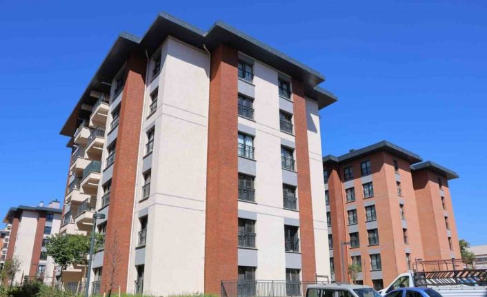 Depremin simgesi Ebrar Sitesi’nde yeni hayat başladı: 678 konut ve 99 iş yeri tamamlandı