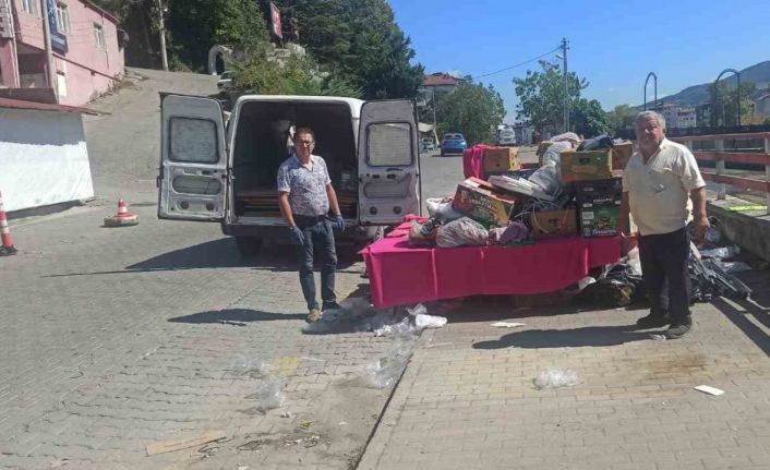 Devrek’te alışveriş stantları kapandı