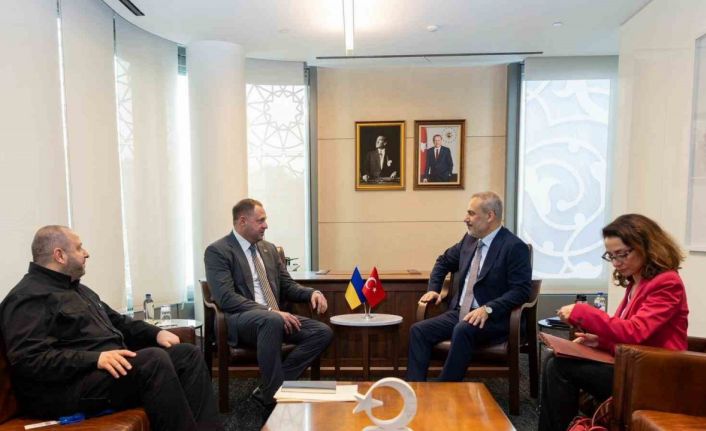 Dışişleri Bakanı Fidan, Ukrayna Devlet Başkanlığı Ofisi Başkanı Yermak ile bir araya geldi