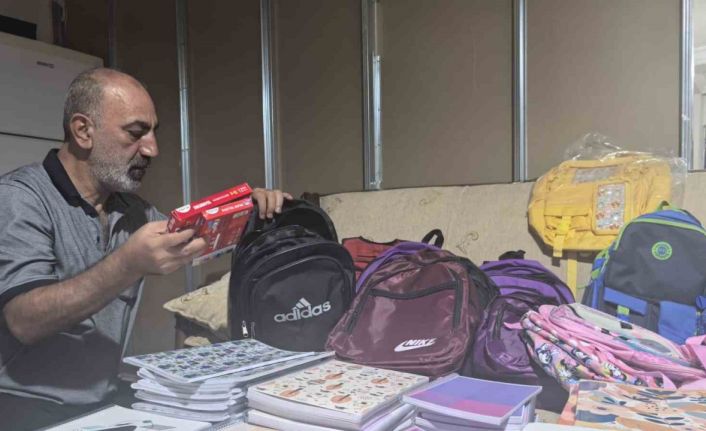 Diyarbakır’da hayırseverlerin desteğiyle öğrencilere kırtasiye malzemesi desteği