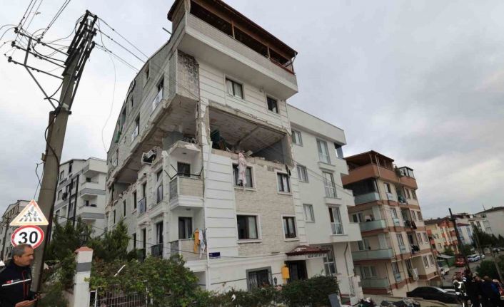 Doğalgaz patlamasının yaraları sarılıyor