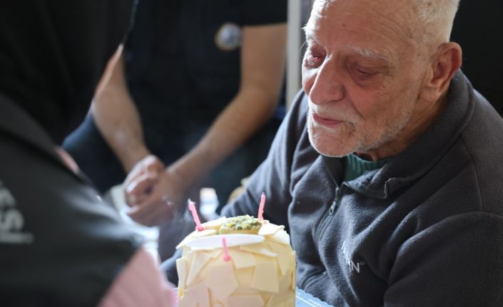 Doğum gününde en büyük hediye, hissettiği aile sıcaklığı oldu