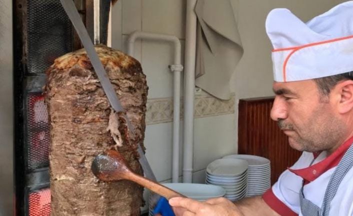 Döner ustası evinde asılı halde bulundu