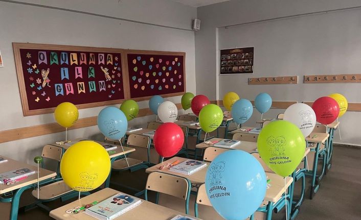 Efeler’de 65 bin 500 ücretsiz ders kitabı sıralarda hazır