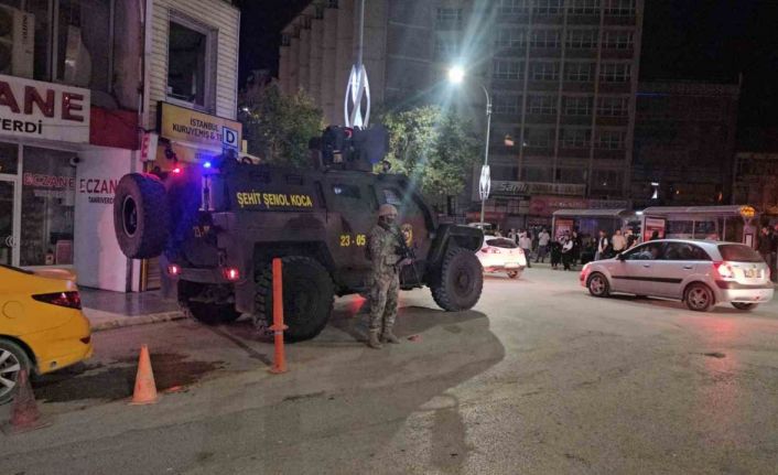 Elazığ’da geniş çaplı asayiş uygulamasında yüzlerce araç ve şahıs denetlendi