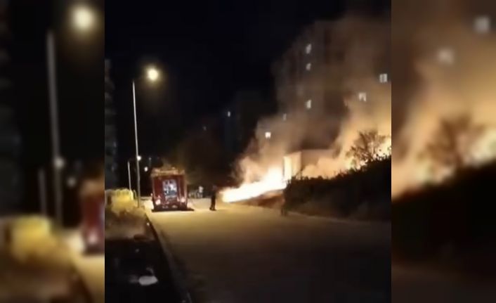 Elazığ’da otluk alanda çıkan yangın söndürüldü