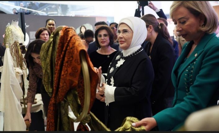 Emine Erdoğan’ın Amerika temaslarına Bursa İpeği damgasını vurdu