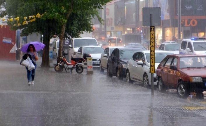 Erzincan’da gök gürültülü sağanak yağış bekleniliyor