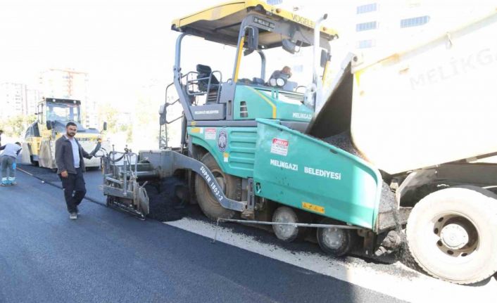 Esentepe mahallesinde asfalt çalışması yapıldı