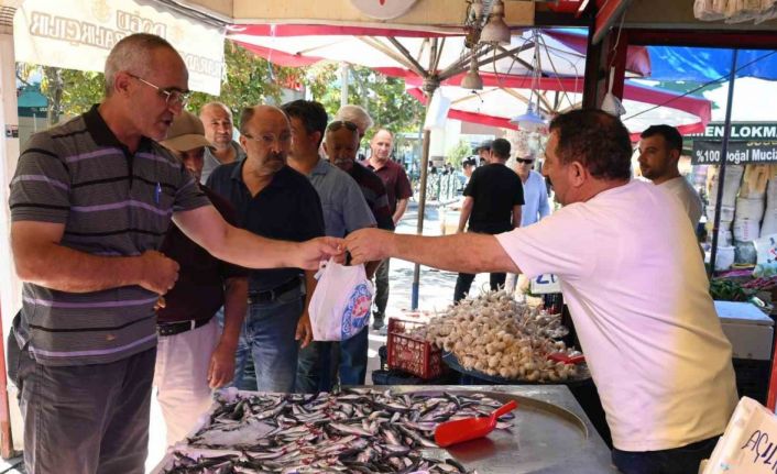 Eskişehir’de ’hayrına’ balık dağıtma yarışı: 2 günde 6 ton dağıtıldı