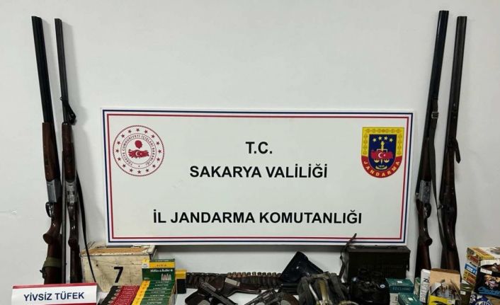 Ev değil cephanelik: 60 yaşındaki şahıs tutuklandı
