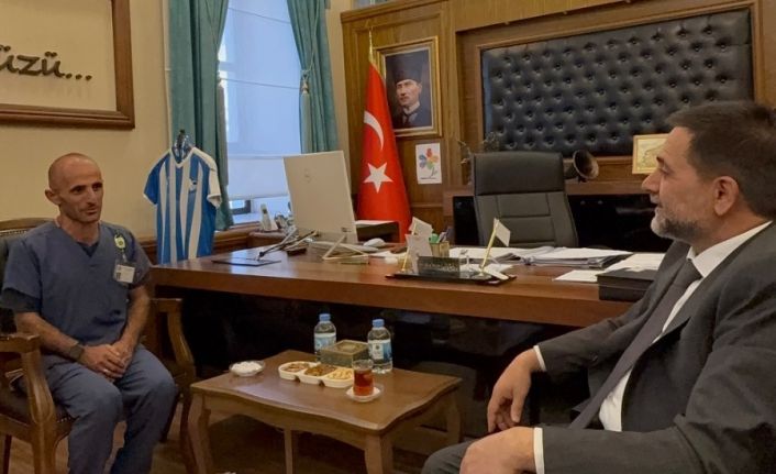 Fenomen çobandan Başkan Uçar’a çat kapı ziyaret