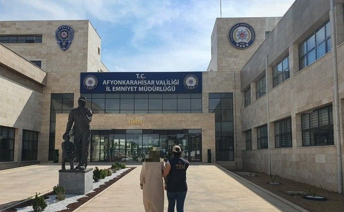 FETÖ’den aranan sözde büyük bölge talebe mesulü yakalandı
