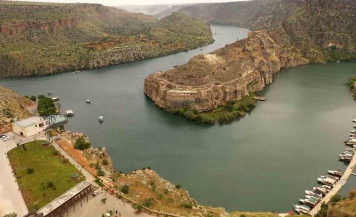 Fırat’ın incisi Rumkale’ye ilgi artıyor