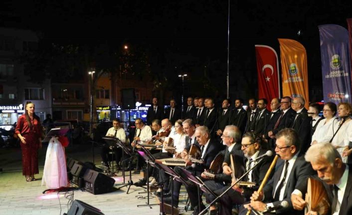 İnegöl Belediyesi TSM korosundan muhteşem konser