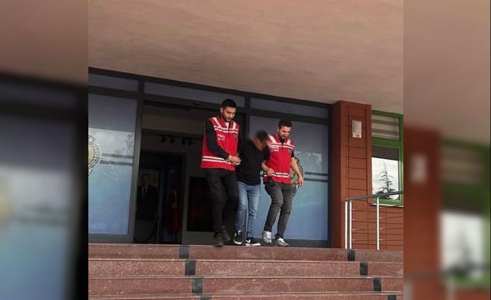 Isparta’da 71 ayrı dosyadan aranan şahıs sahte kimlikle yakalandı