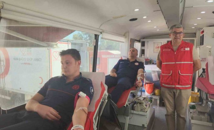 İtfaiye Haftasında, itfaiyecilerden kan bağışı duyarlılığı