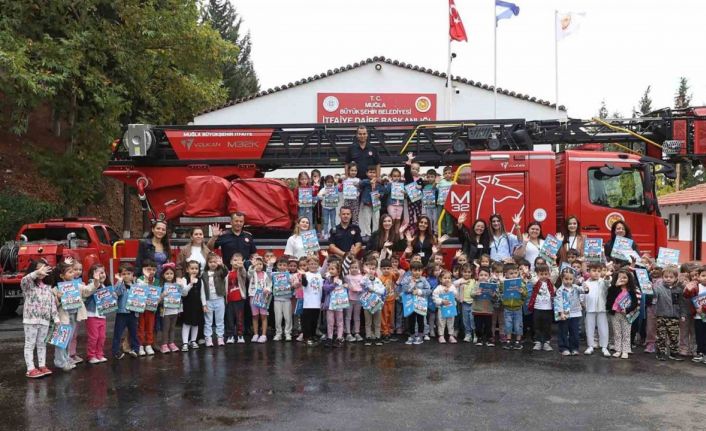 İtfaiye Haftasında Küçük Kahramanlar Sahada