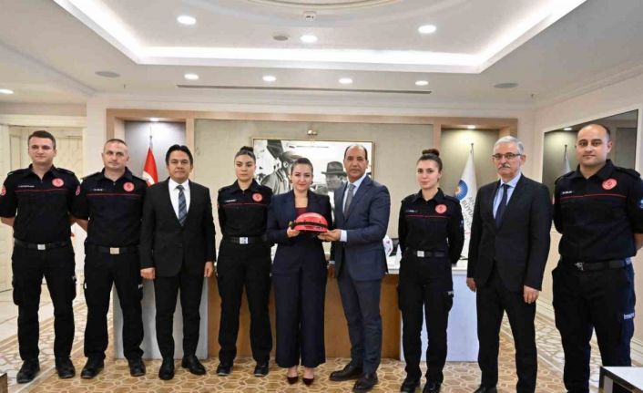 İtfaiye Haftası’nda ‘Pelerinsiz Kahramanlar’a teşekkür