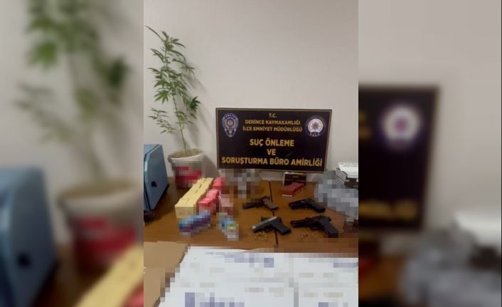 Kaçak tütüncüye operasyon: Silahlar ele geçirildi
