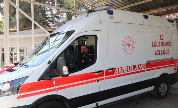 Kağıt toplayan çocuğa eğitim desteği