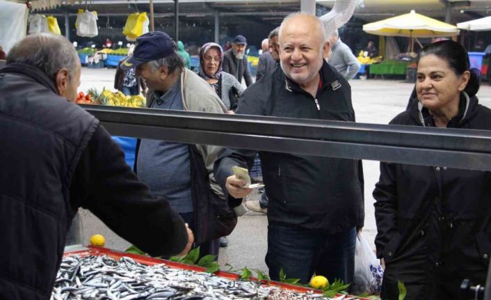 ’Karadeniz fırtınası’ balık tezgahlarını vurdu