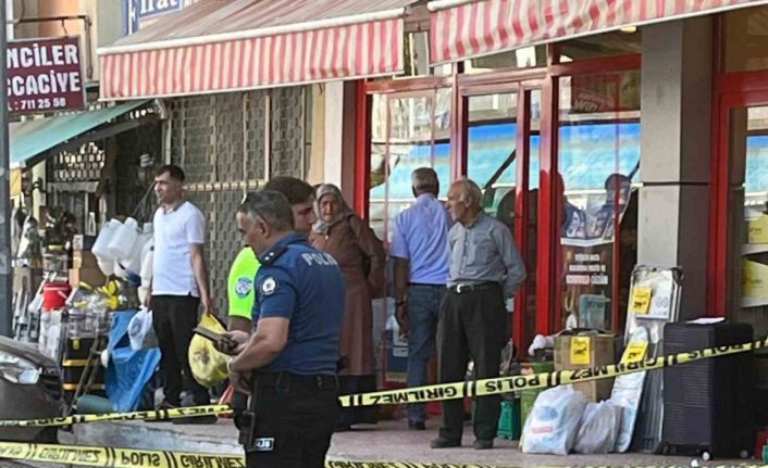 Kardeşi tarafından bıçaklanan genç ağır yaralandı