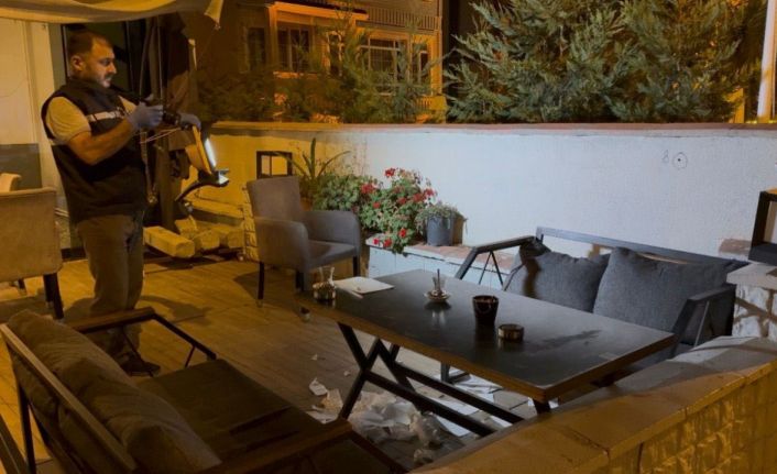 Kefeye silahlı saldırı kamerada