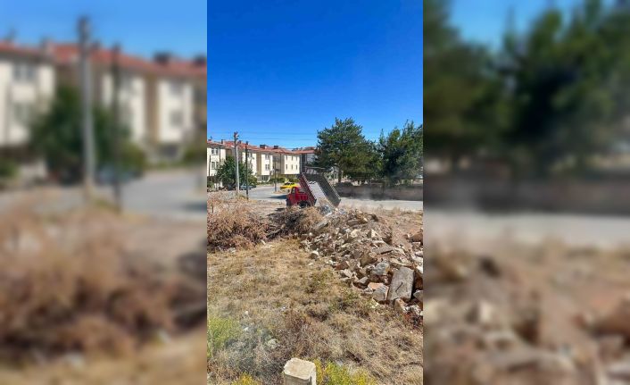 Kırşehir’de kaçak moloz döken sürücü suçüstü yakalandı