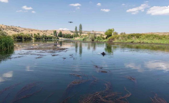 Kızılırmak iki can aldı: Arkadaşını kurtaramadı, kendisi de boğuldu