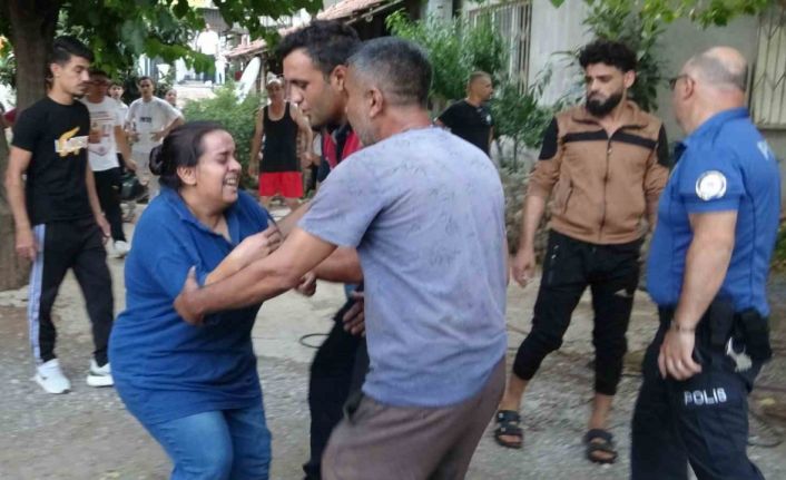 Kızını alevlerin arasından çıkardı, evi gözlerinin önünde küle döndü