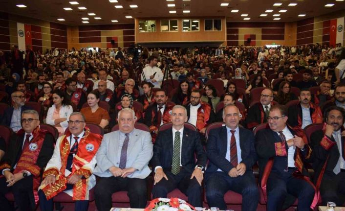 KMÜ’de 2025-2026 akademik yılı açılış töreni düzenlendi